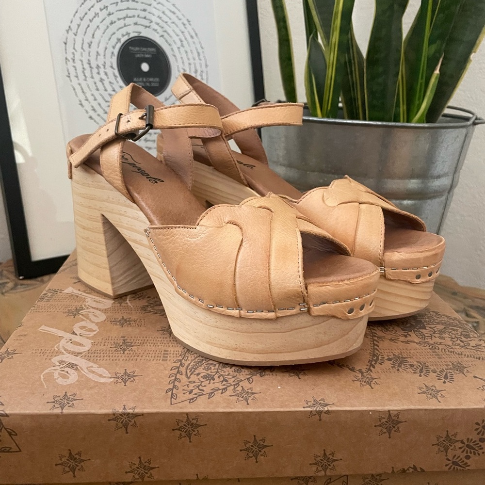 NWB Free People Orion Clog 8